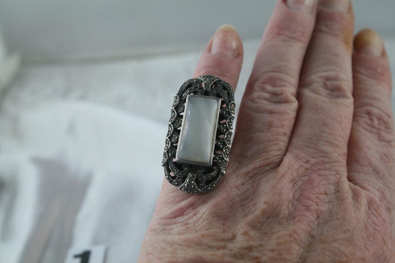 Vintage Marcasite Ring: Sterling Silver Mother of Pearl, Size 6 image 7