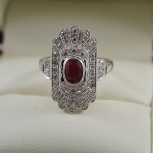 GRATIS VERZENDING - Art deco- 15k-wit goud - Milligrain diamanten - natuurlijke Ruby ring - VS maat 6 - Verloving - Valentijnsring - jurkring