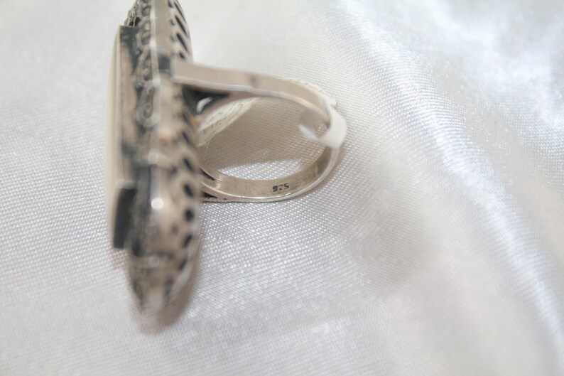 Vintage Marcasite Ring: Sterling Silver Mother of Pearl, Size 6 image 9