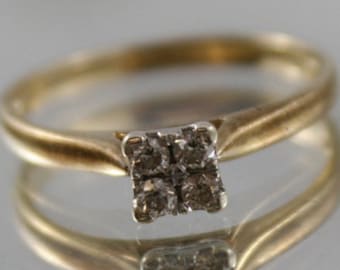 ENVÍO GRATIS - Vintage- Solitario elevado- 4 x racimo de diamantes- compromiso - Platino - anillo de oro - damas - oro 9k/375, tamaño EE.UU.- 7.25