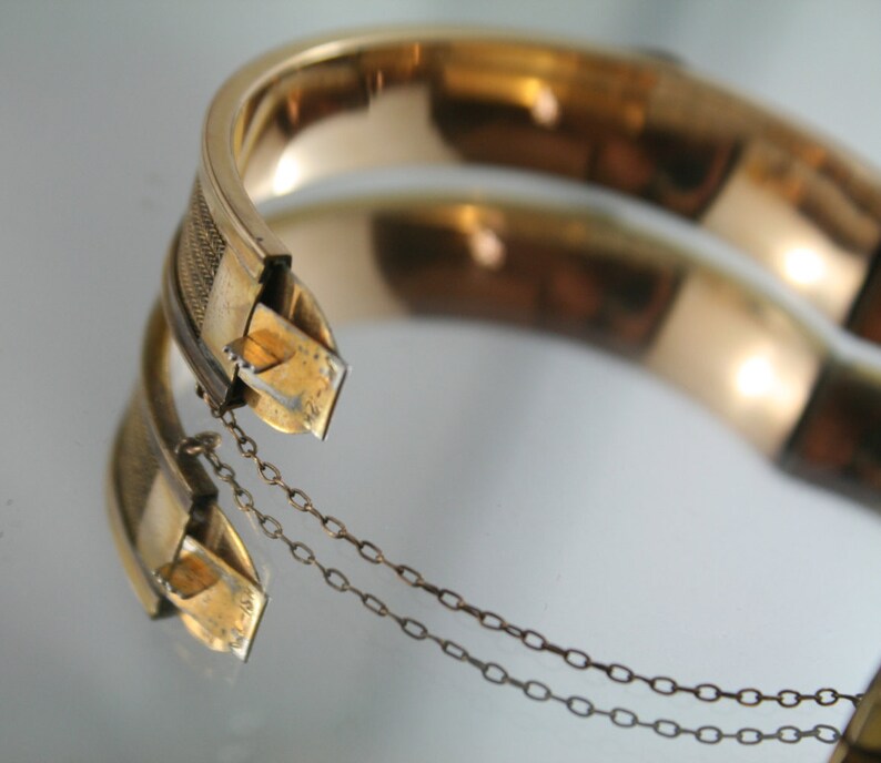 6CM diameter Quality VINTAGE 12kt rolled gold safety chain,wide bangle stamped inside free post... wide belt buckle bangle,bracelet