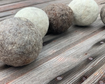 100 % Wool Dryer Balls. Set of 5 Handmade, Quality Wool Products from the Farm, Unscented, Undyed, Eco Friendly.