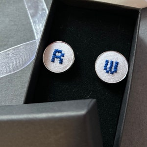 Regalo del día del padre Regalo personalizado para él Gemelos bordados a mano personalizados Regalo de aniversario de algodón para él Regalo de aniversario de bodas