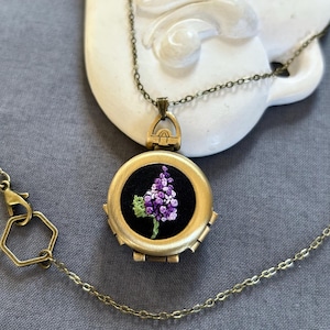 Custom flower hand embroidered necklace Family Photo locket 4 photos locket Personalized gift for her Birth flower necklace Floral necklace