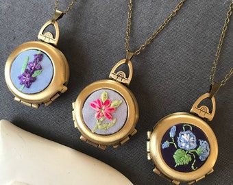 Custom flower hand embroidered necklace Family Photo locket 4 photos locket Personalized gift for her Birth flower necklace Floral necklace