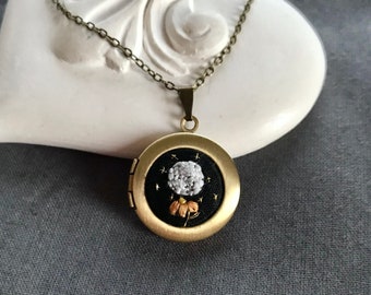 Small Embroidered Moon and daisy locket necklace Family Photo locket 2 photos locket Personalized gift Moon and Stars necklace Celestial