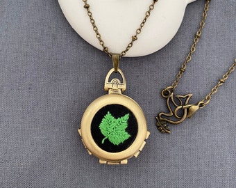 Green leaf hand embroidered locket necklace Family Photo locket 4 photos locket Personalized gift Botanical necklace Leaf jewelry