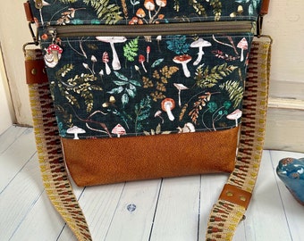 Waxed canvas crossbody with slip pockets ,spoonflower denim bag, Cami bag pattern, mushroom fabric