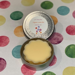 Organic Bees Wax Solid Lotion Bar Hand Cream, Natural Ingredients, Made Fresh to Order, Skin Nourishing, Solid Lotion Bar in Tin