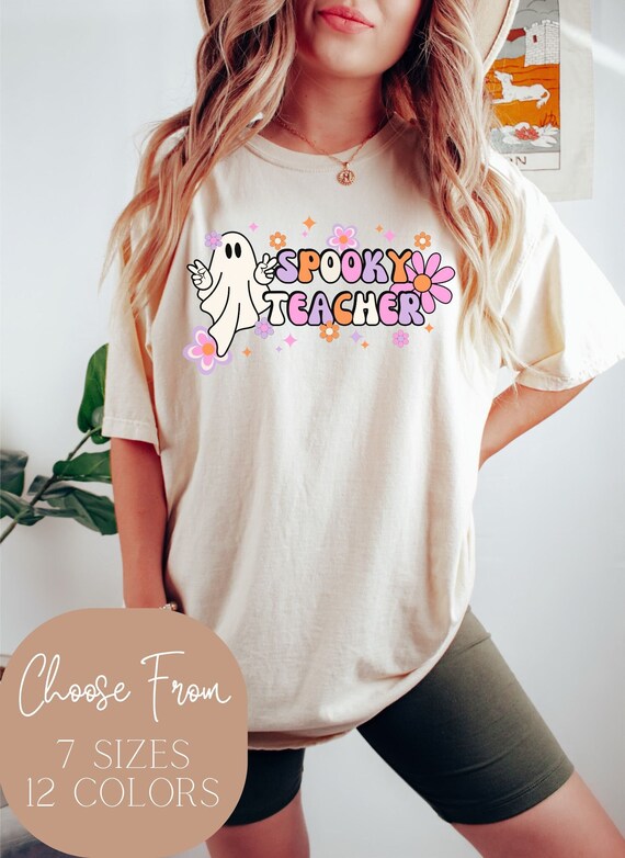 Casual everyday fall teacher Halloween outfit costume featuring a graphic scary  teacher tee, loose str…