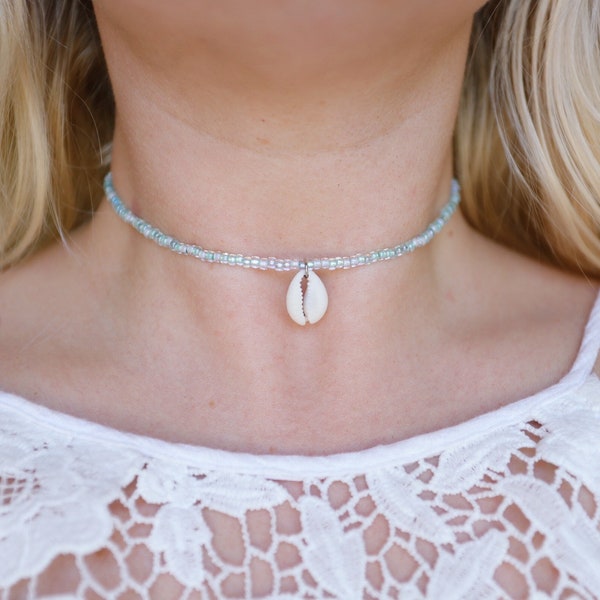 Seafoam Sea Shell Beaded Choker Necklace