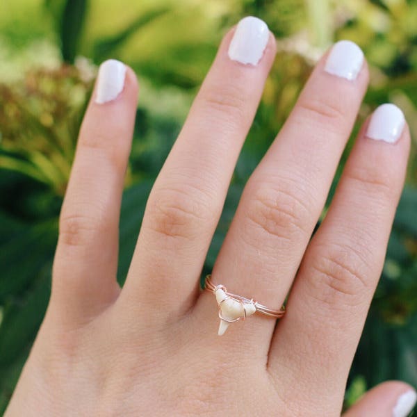 Tiny Natural Shark Tooth Sterling Silver Wire Wrapped Ring / rose gold ring / gold ring / silver ring / midi ring / beach jewelry