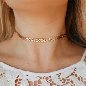 Golden Leaf Chain Choker Necklace