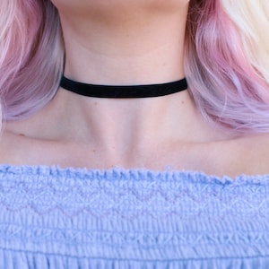 Black Velvet Choker: Handmade 90s Style Necklace