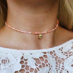 Sunkissed Peach Sea Shell Beaded Choker Necklace image 8