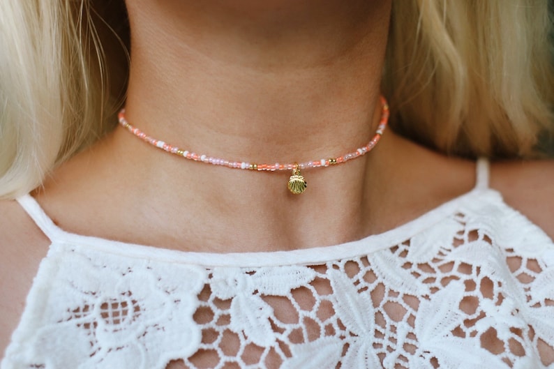 Sunkissed Peach Sea Shell Beaded Choker Necklace image 8