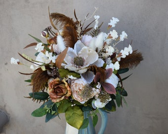 Magnolia Wedding Bouquet, Magnolia wedding Bouquet, Natural Bouquet, Boho  Feather Bouquet, Country Bouquet, Fall Bouquet, Ready to ship