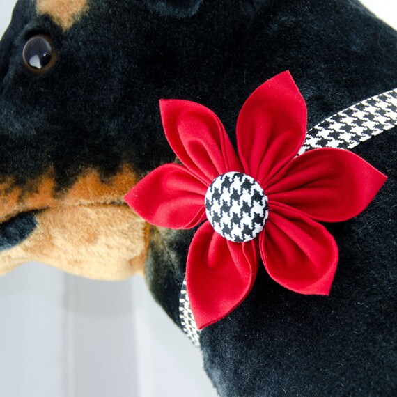 Pet Collar With Bow Tie Adjustable Cat Collar Flowers Are In Bloom