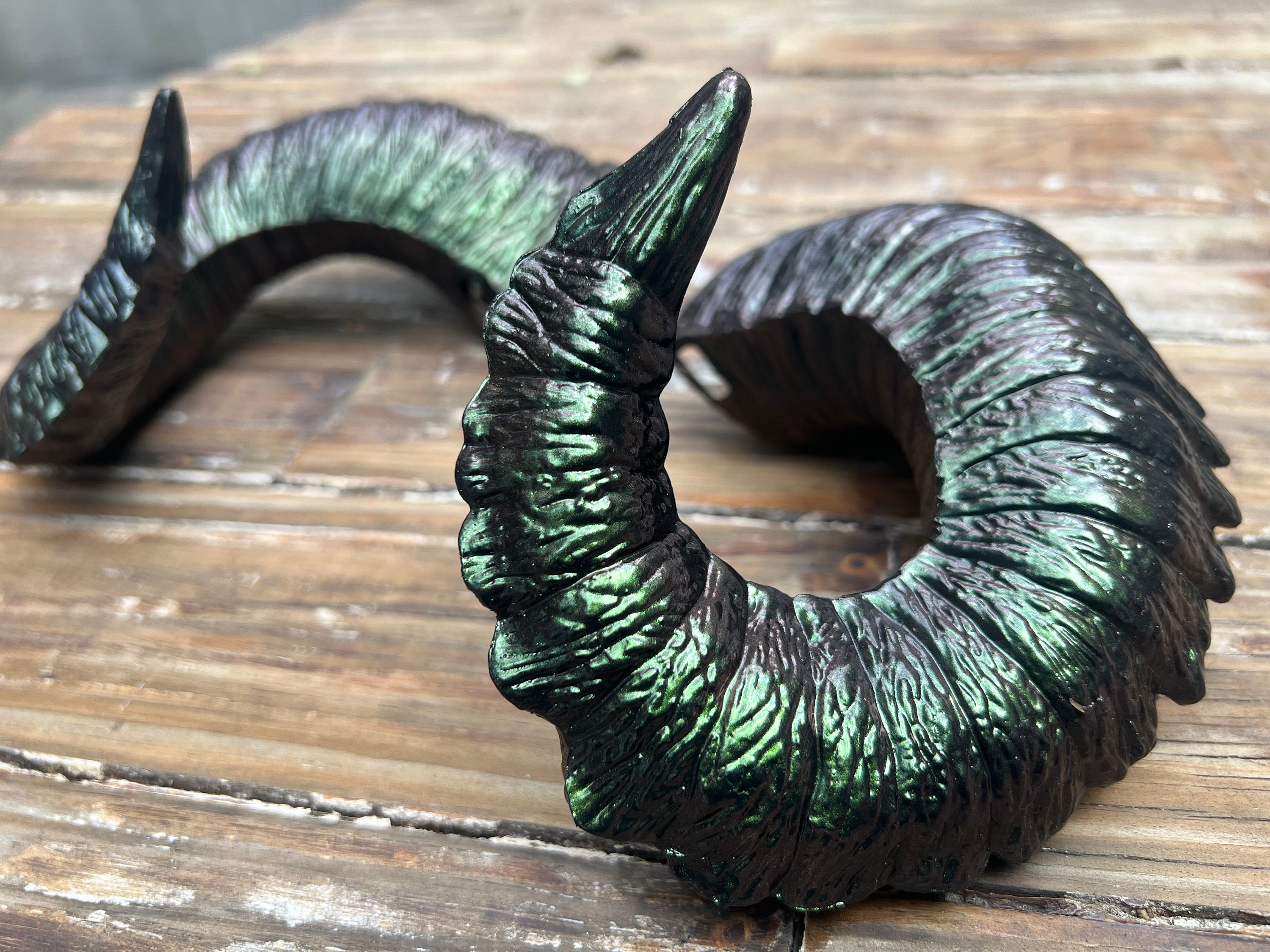 New -color Shifting “reptile” Cosplay Horns - Warm  display picture 2