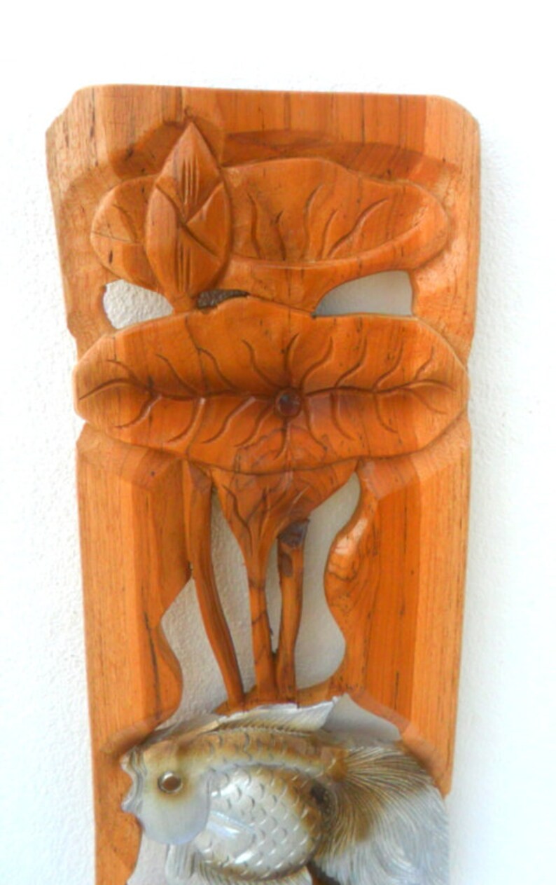 Talla dos peces con la mano de flor de loto de madera tallada | Etsy