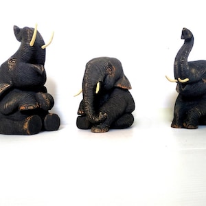 Set of 3 Wooden Elephants, Elephant Statue, Hand Carved Elephant, Elephant sculpture, Elephant Figurine, Decorative Elephant, Wild Africa