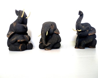 Set of 3 Wooden Elephants, Elephant Statue, Hand Carved Elephant, Elephant sculpture, Elephant Figurine, Decorative Elephant, Wild Africa