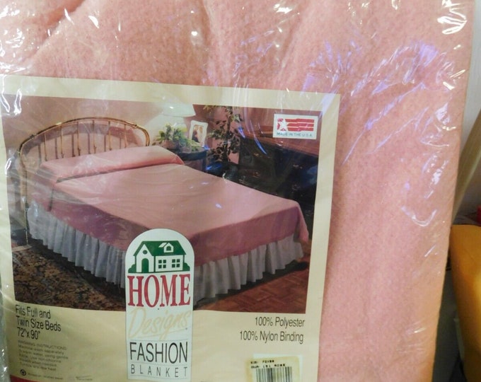 USA Made Beacon Full or Twin Size Pink Nylon Binding Edge Blanket 72 X