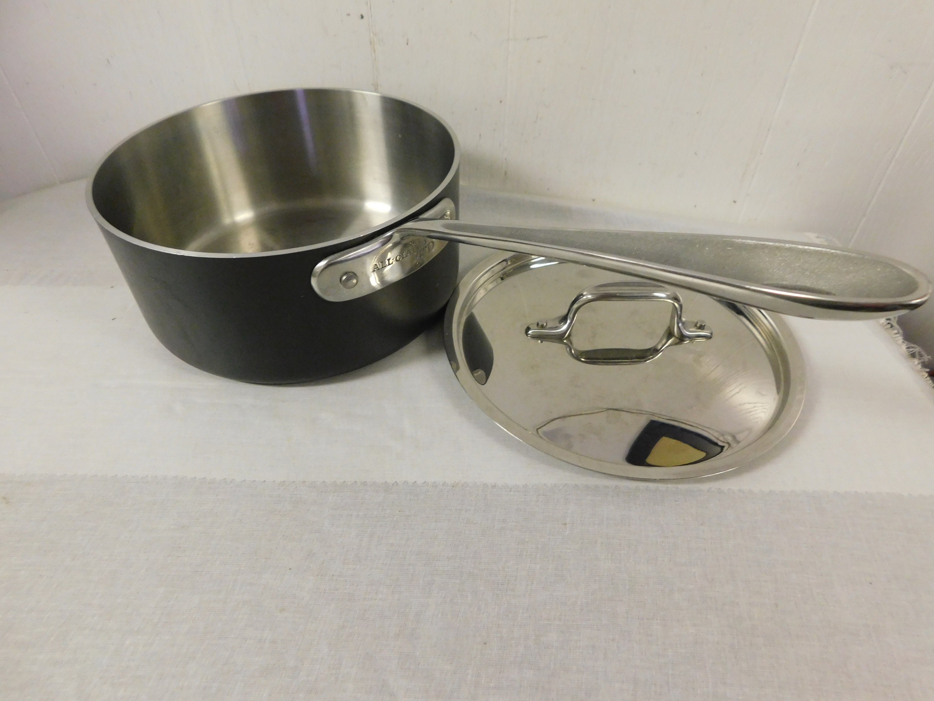 All Clad LTD 3 QT Anodized Aluminum Core Stainless Steel Sauce Pan With Lid  