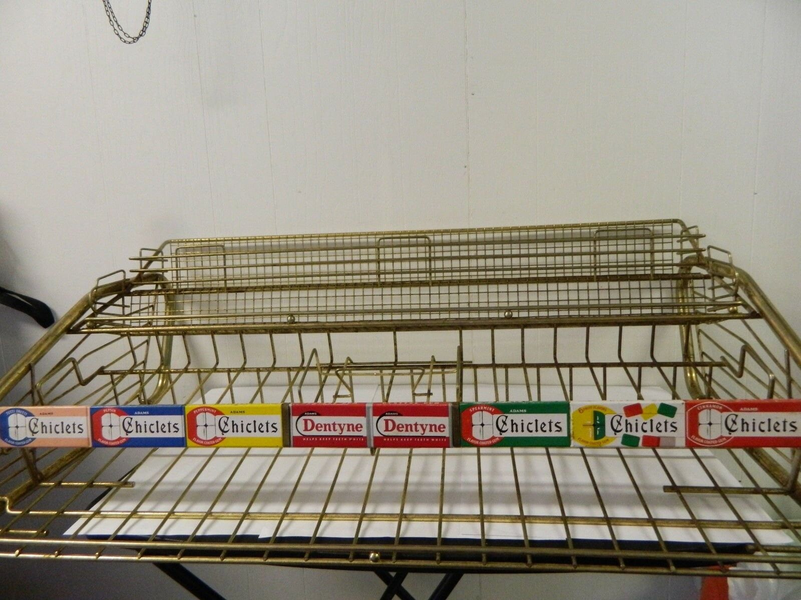 人気の新作アイテムも続々入荷中 USA VINTAGE Chewing GUM Rack ガム