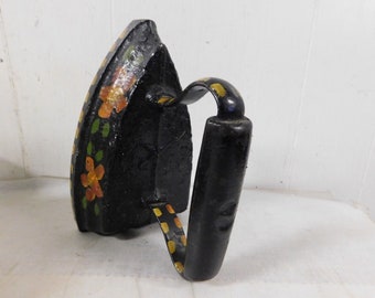 Vintage 7 lb Sad Iron Handpainted Door Stop