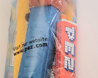RARE ** PEZ  Connecticut Sun basketball team