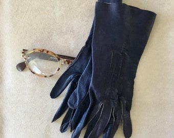 vintage gloves, 1950s fashion, mid century fashion, soft leather gloves, navy blue gloves, dress gloves, kidskin gloves