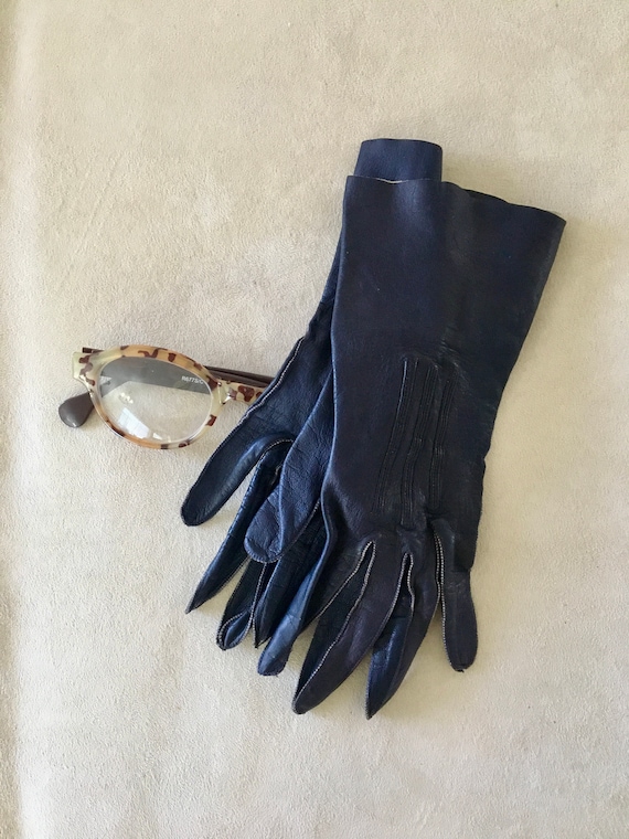 vintage gloves, 1950s fashion, mid century fashion