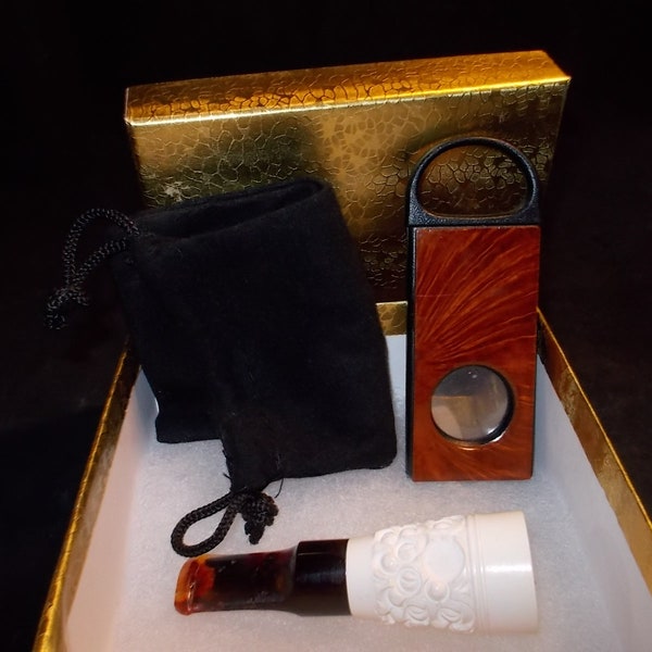 NEW MEERSCHAUM CIGAR Holder Kit, Hand Carved w/Gift Box, Cigar Cutter and Velour Type Pouch -1