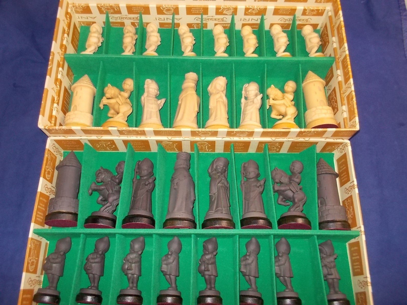 ANRI 1960's Hand Crafted Anri Ferrandiz Juvenile Chess Set in