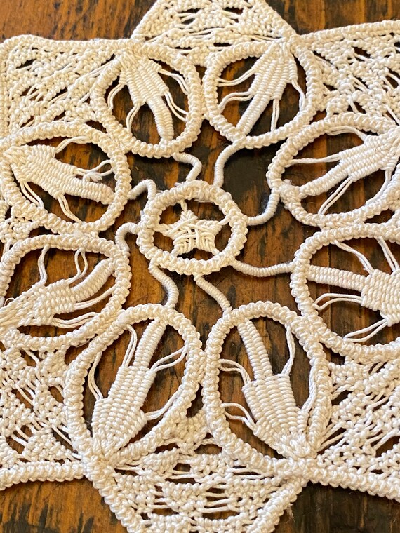 ルーマニア製　手編みのレース ルーマニア製 手編みのレース