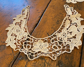 Hand done Romanian lace piece of a lovely design