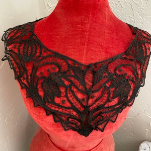 Black lace collar hand done 1800s