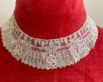 Antique lace collar Point de Gaze 1800s antique lace