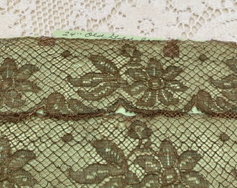 24" long Metallic gold lace 1920s authentic