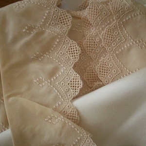 passementerie circulaire vintage en pure soie fine