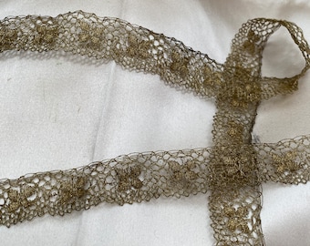 49" long metal and silk lace gold 7/8" probably hand done 18th century