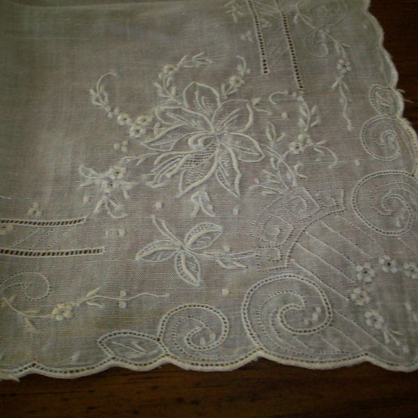 hand done lace antique lace wedding hanky ornate pattern