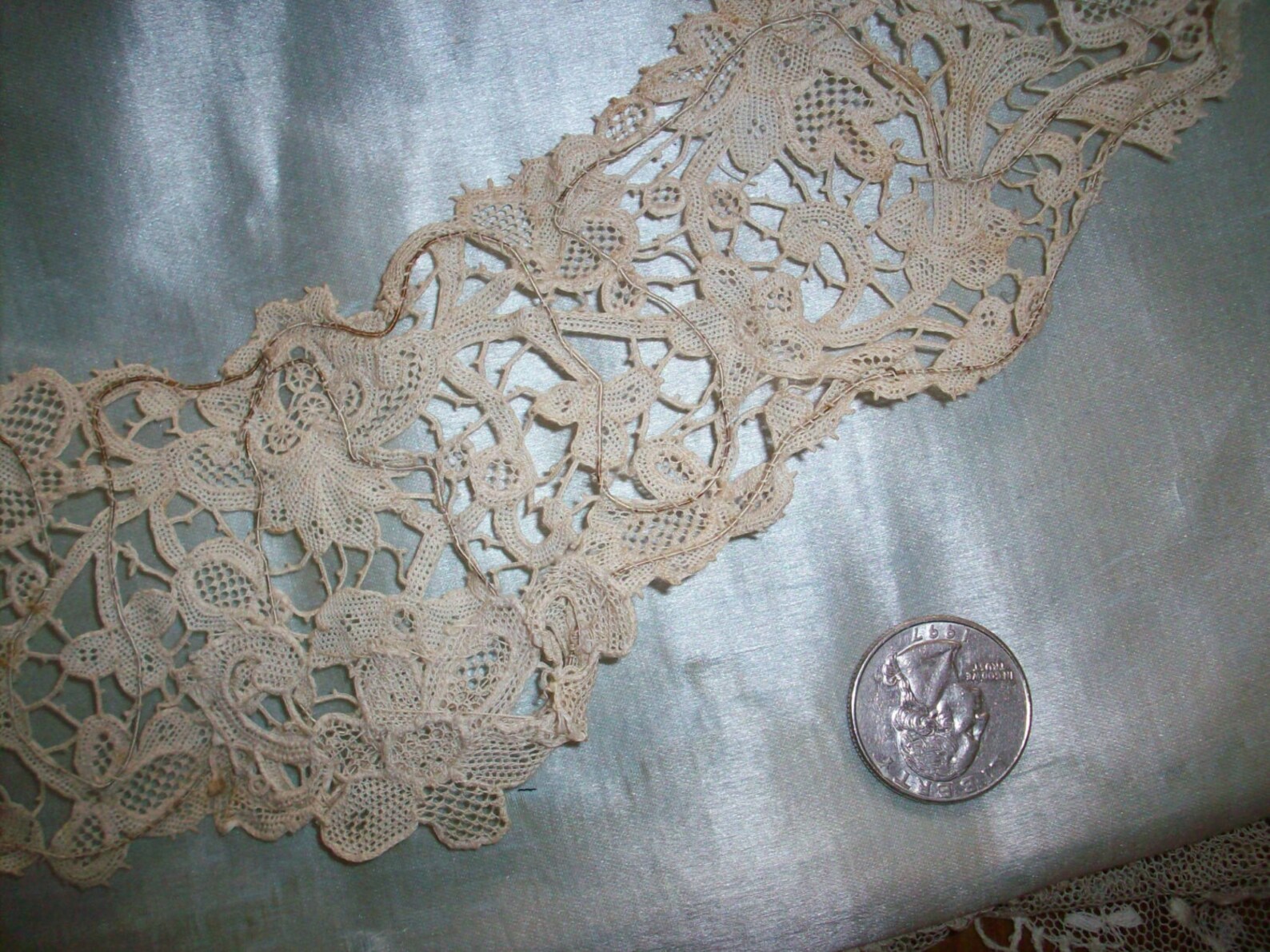 Antique Hand Done Needle Lace Collar Piece With Stays Etsy