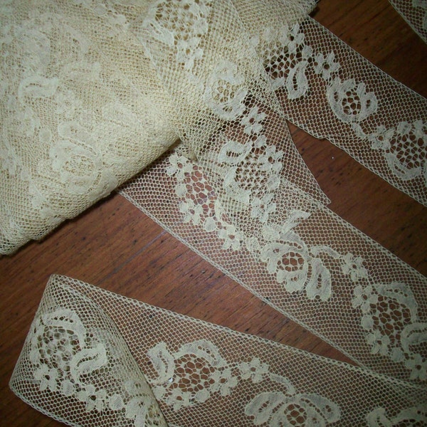 Antique very fine cotton lace beautiful pattern butter color