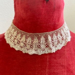 Antique lace collar Brussels 1800s antique lace