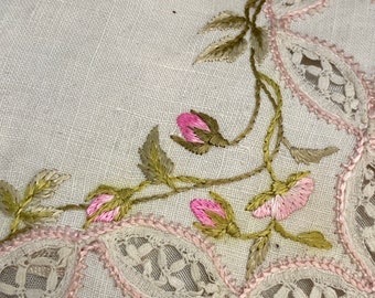 Antique Fine hand done 5" lace silk/linen doily rosebuds