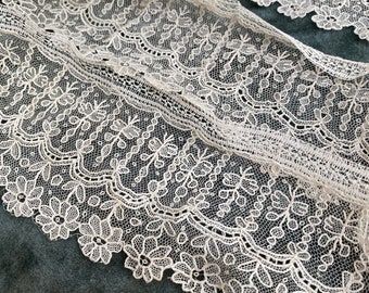 Antique lace Point de Gaze 1800s antique lace