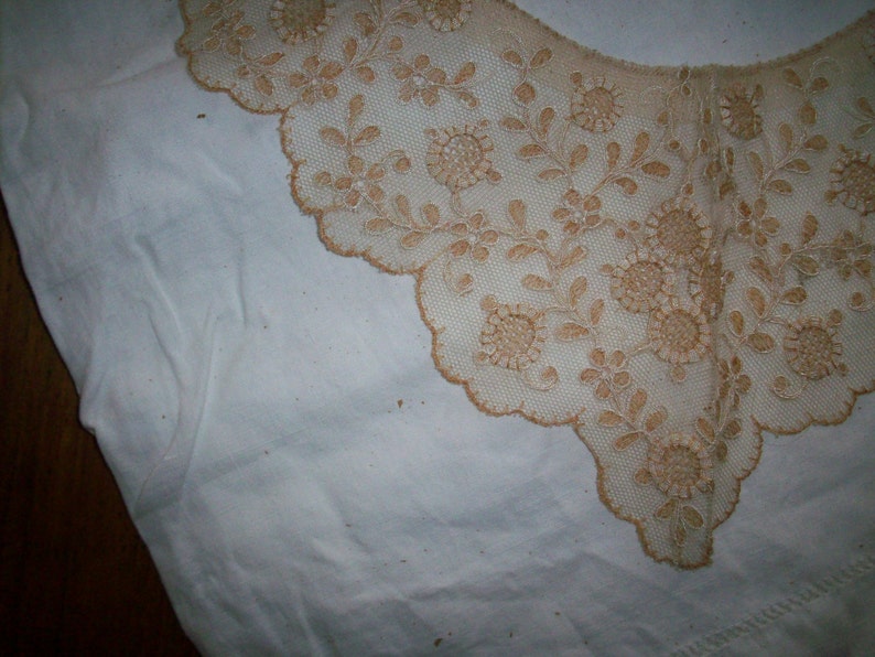 1 1920s antique lace embroidered net that is two tone collar image 4