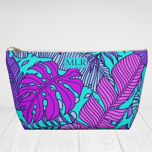 Palma Custodia per accessori con fondo a T personalizzata in blu e viola. Borsa da toilette cosmetica, organizzatore di viaggi. Damigella d&#39;onore, regalo su misura.